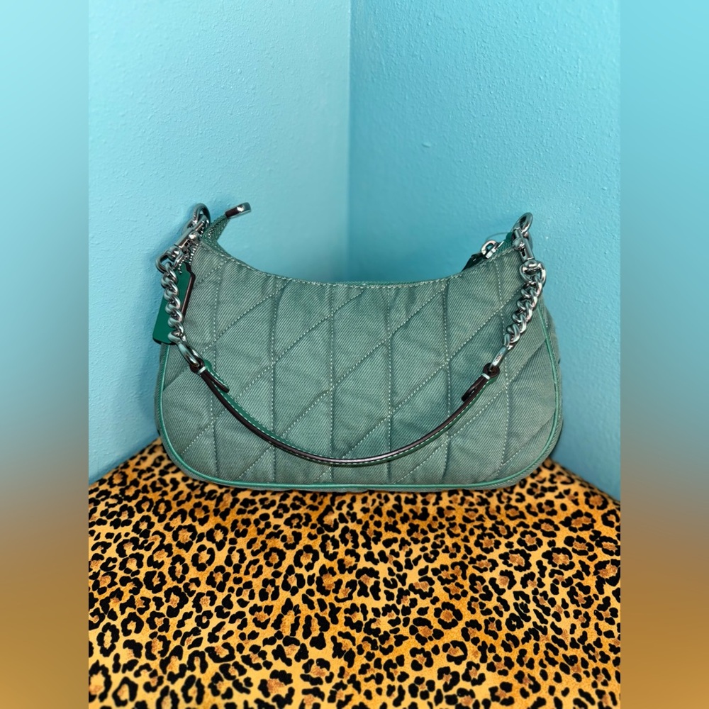 Coach Green Quilted Women's Bag - Picture 3 of 9